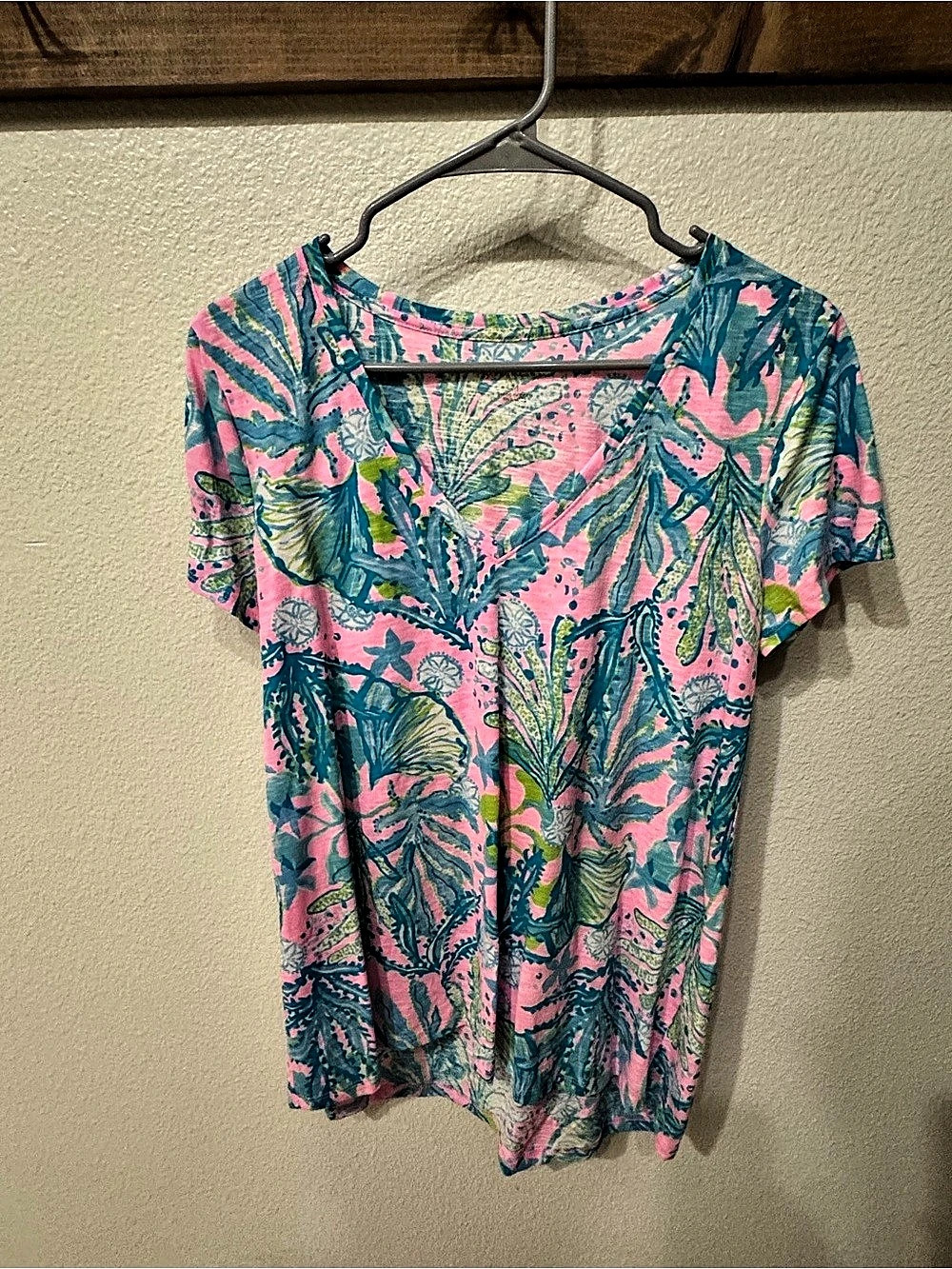 Lilly Pulitzer Etta Floral Short Sleeve Top in Pink & Blue
